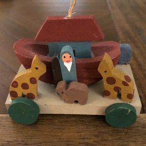 🎄Vintage Noah’s Ark Folk Art Ornament